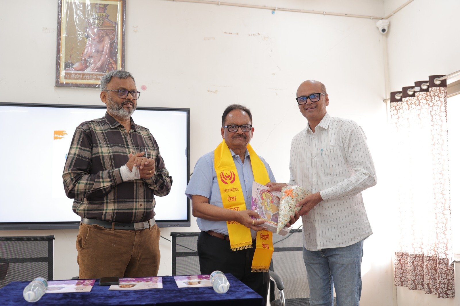 Animated Card Hover Effect Html & CSS