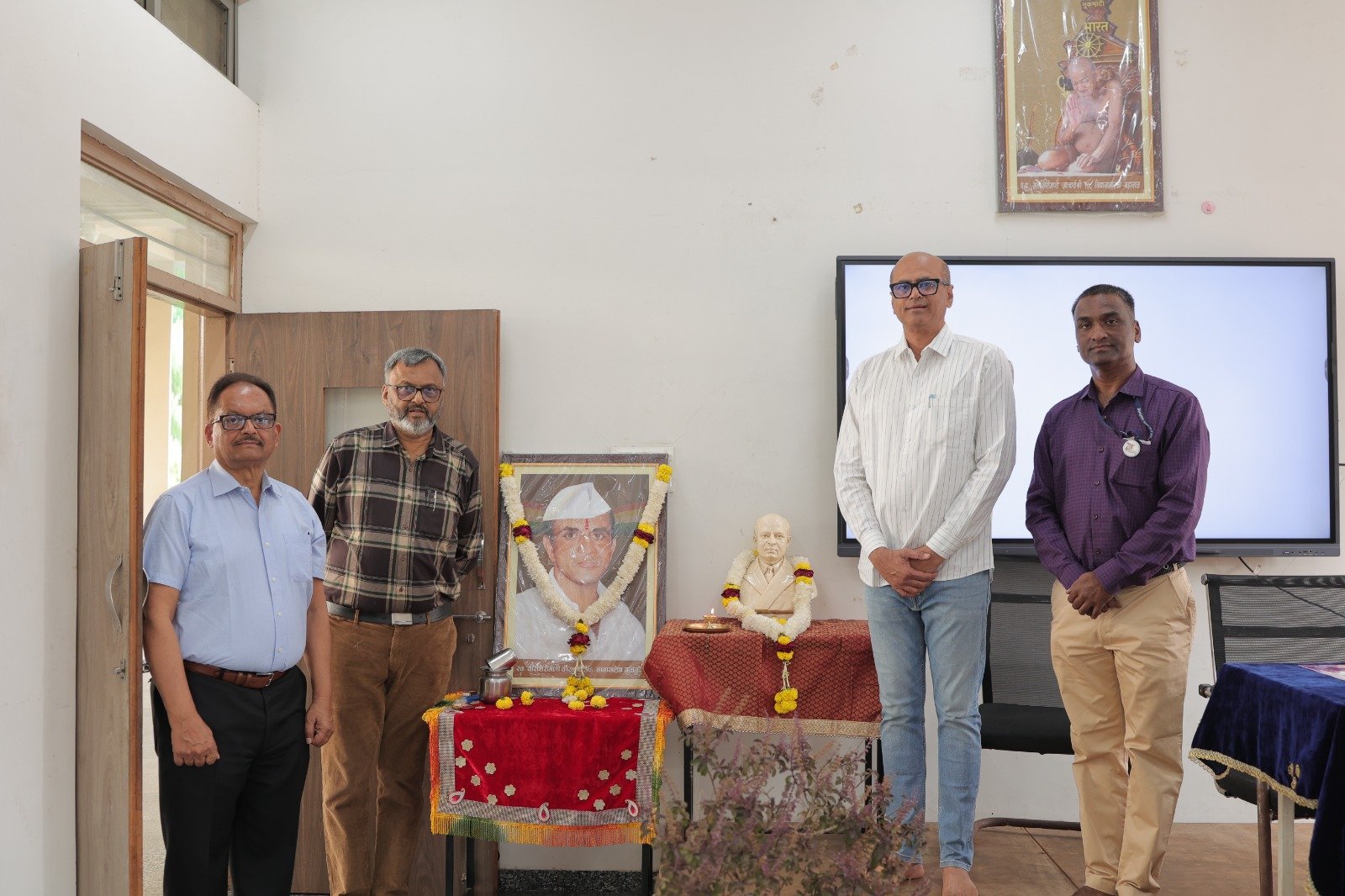 Animated Card Hover Effect Html & CSS